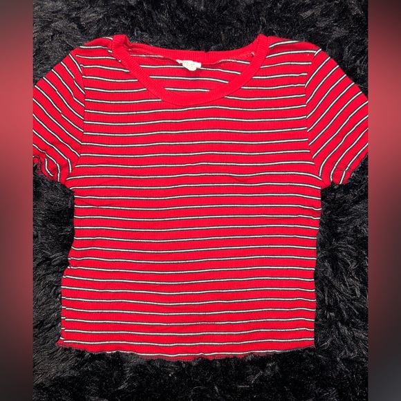 Garage size medium crop top - Picture 1 of 2